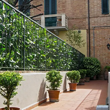 Bed & Breakfast Ai Canapi Siena